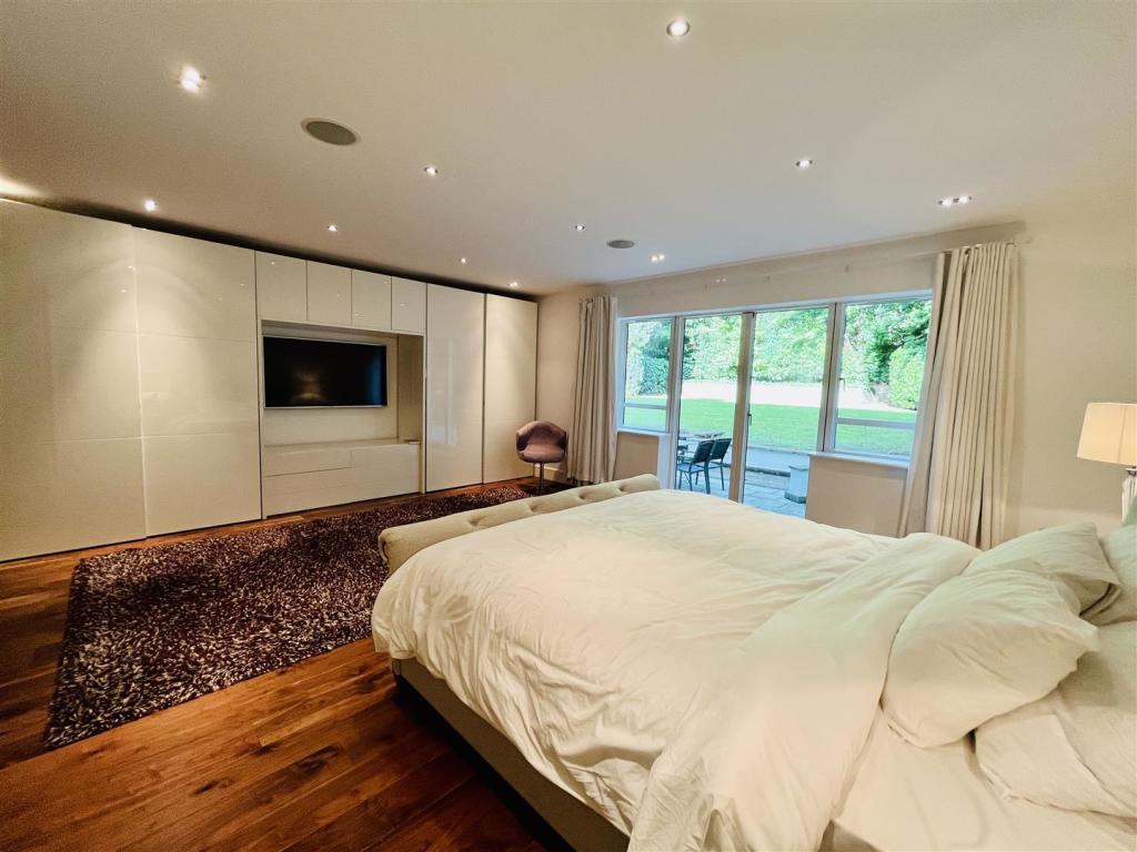 Bedroom 1 Aspect 2