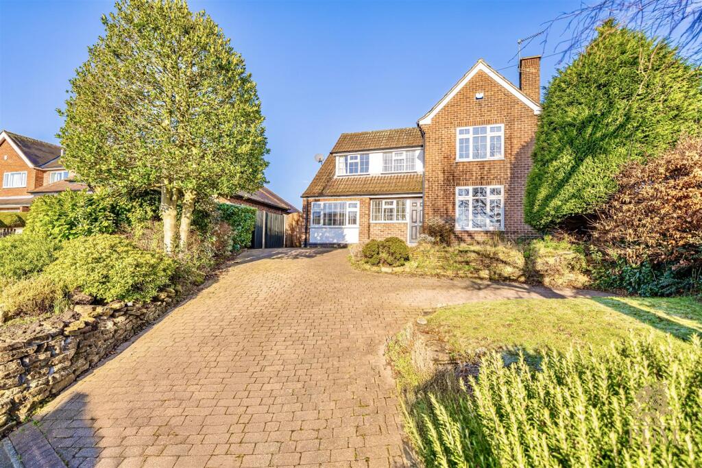 2 Arundel Drive Bramcote NG9 3FX