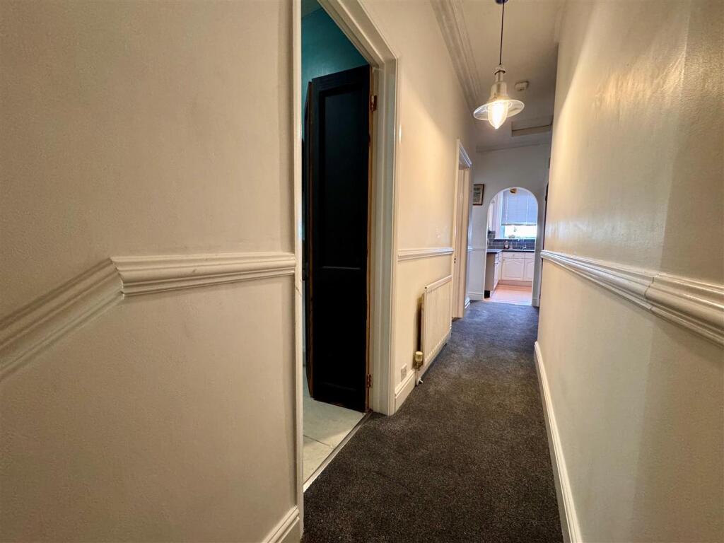 Hallway.jpg