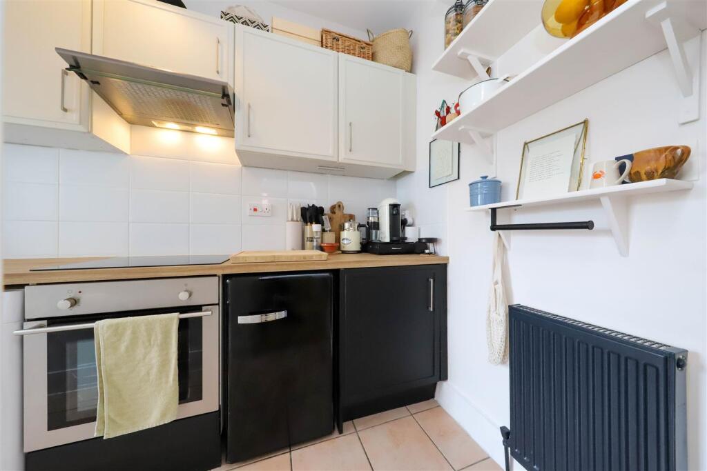 nicholas james montgomery kitchen 2.jpg