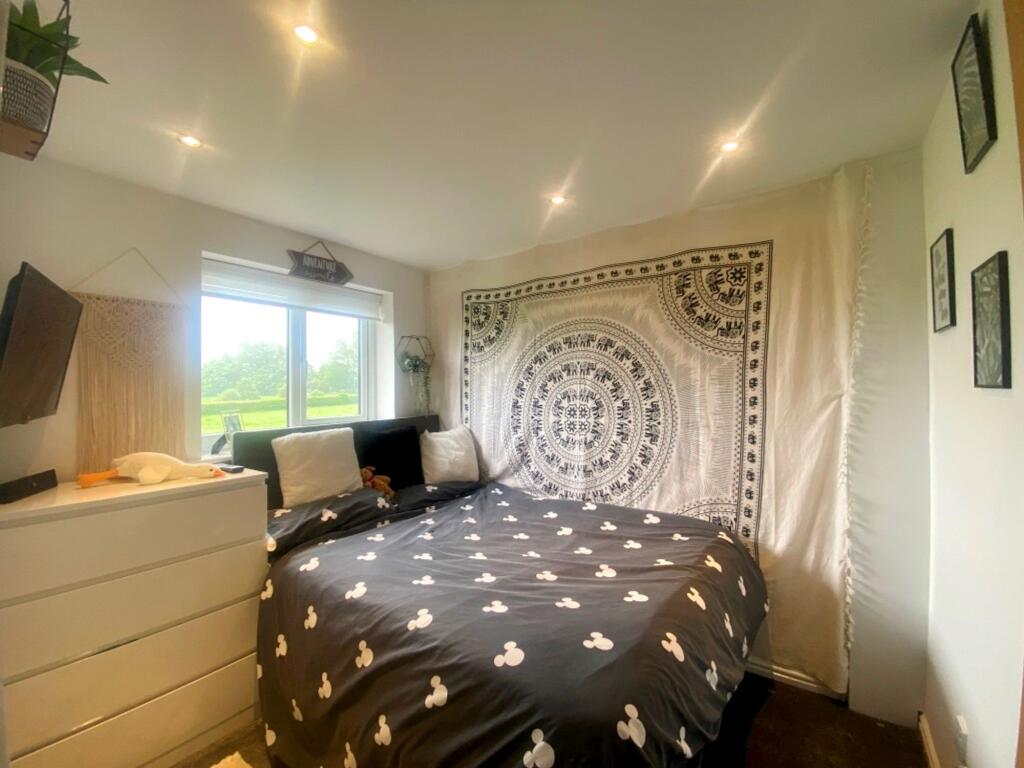 Warwick Road, Radcliffe, M26