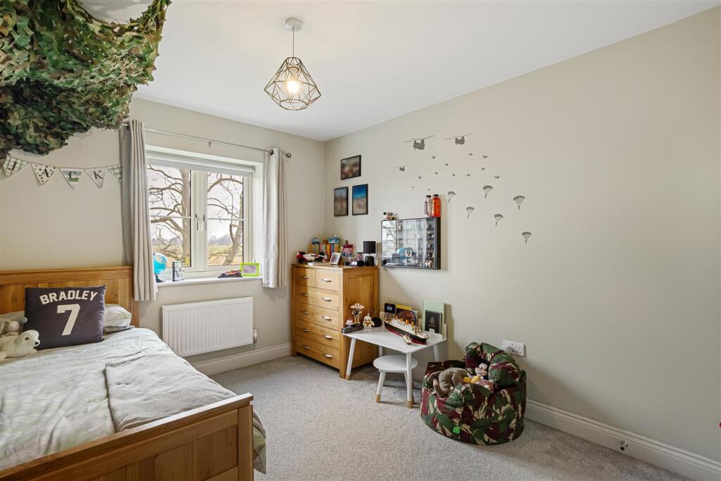 5_Farefield_Close_1.jpg