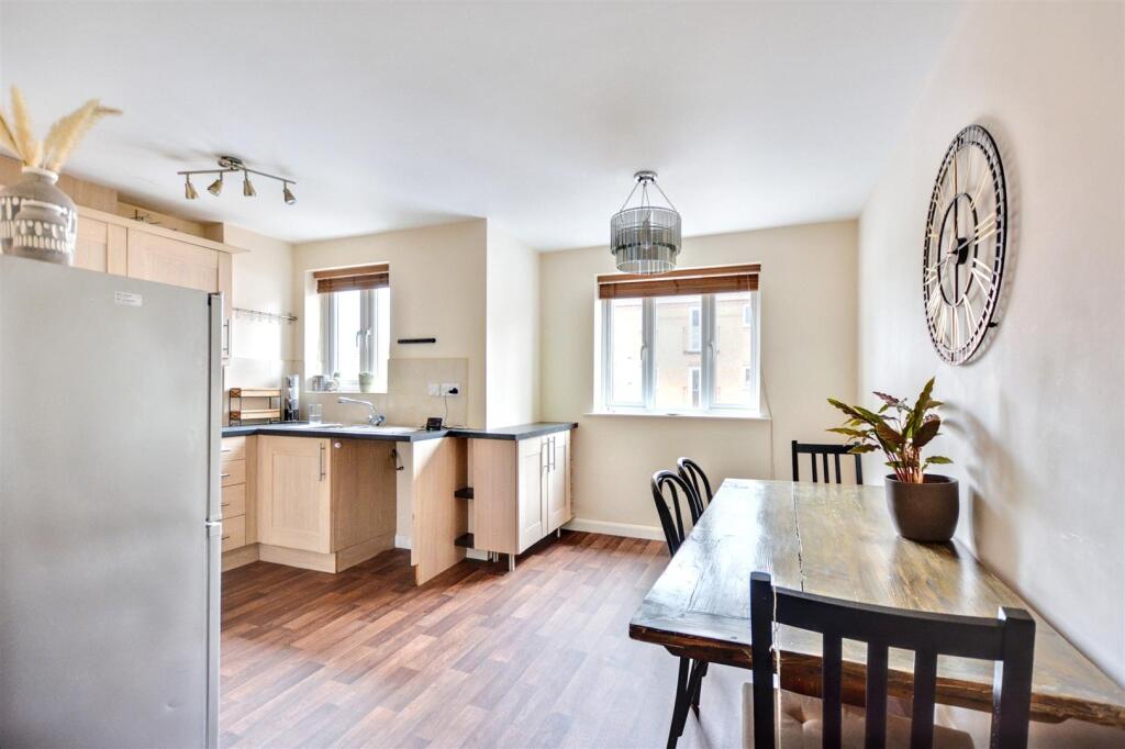 Kitchen Diner_1.jpeg