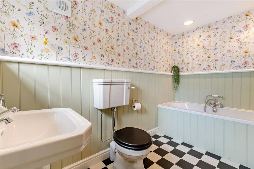 Ground Floor Bath