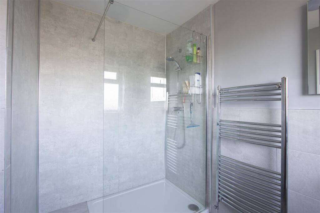 Family Shower Room