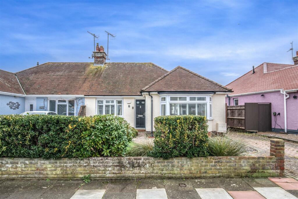 7 Leeward Road3.jpg