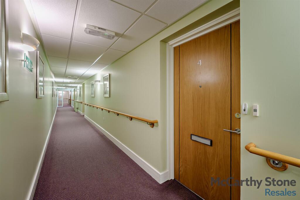 8662377-interior02-800.jpg
