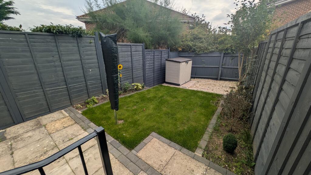 PXL_20251002_1303597