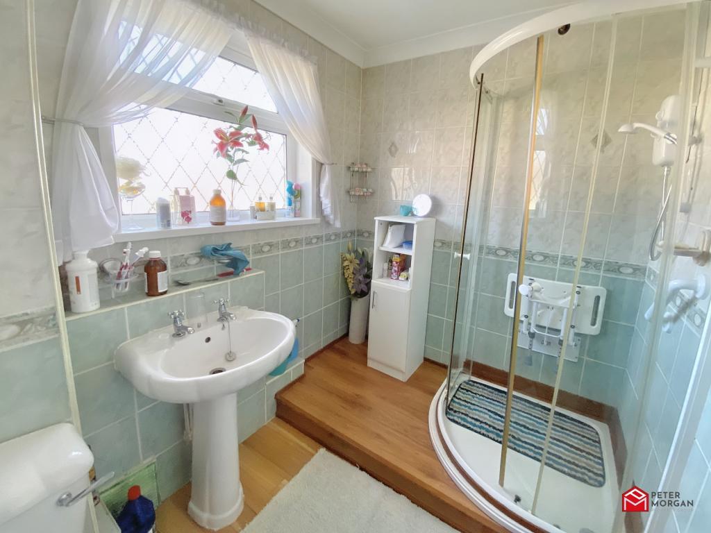 Family Shower Room