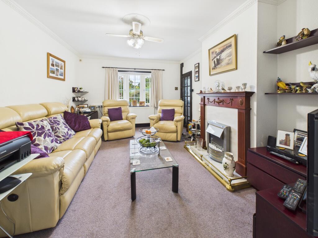 CAM05508G0-PR0108-STILL004