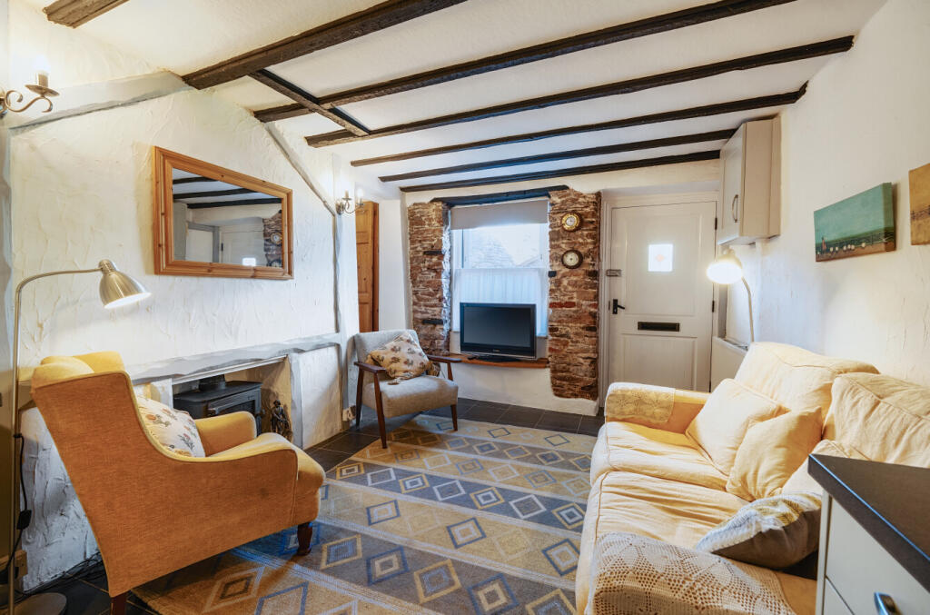 1349538-10-68bed7...