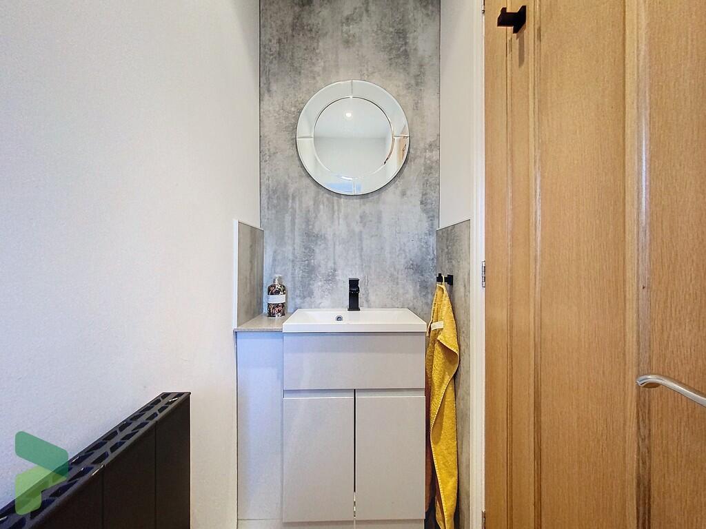 Cloakroom / WC
