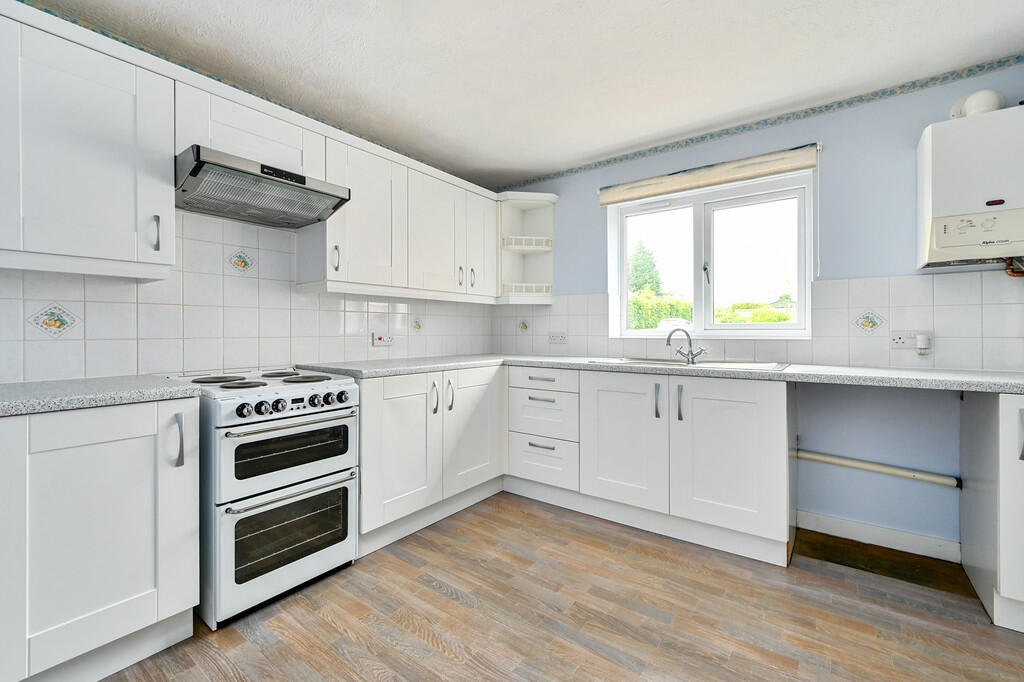 6 HILLCREST - TN3...