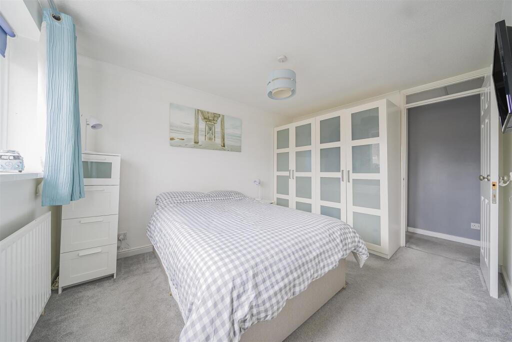 Springwell Avenue - Bed 1a.jpg