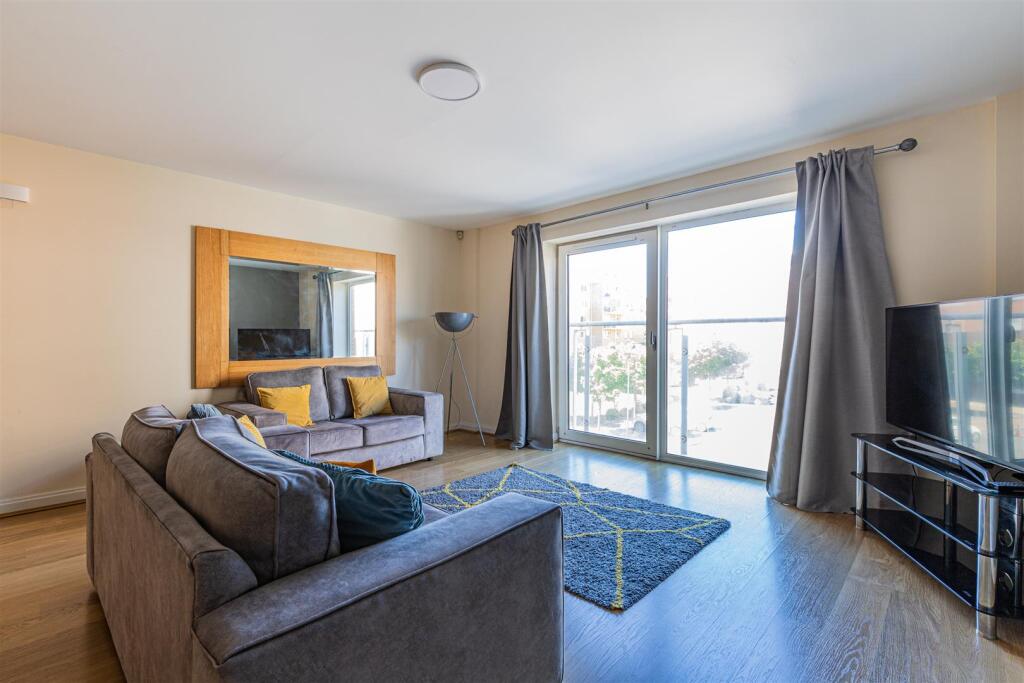 Genoa House 223-4.jpg