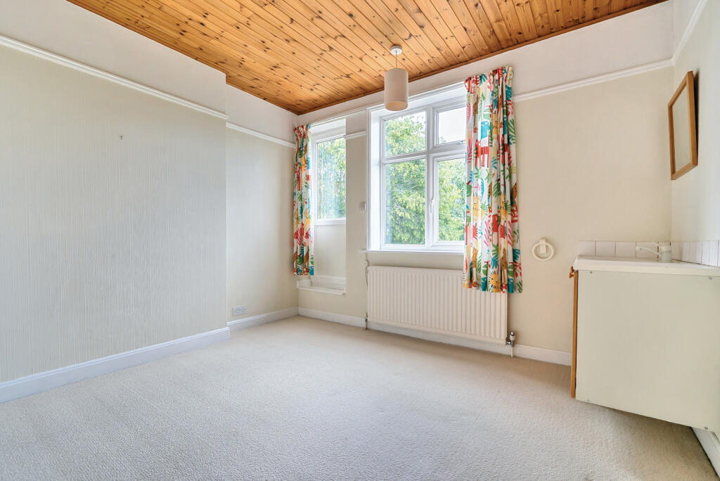 1333985-6-6891fee...