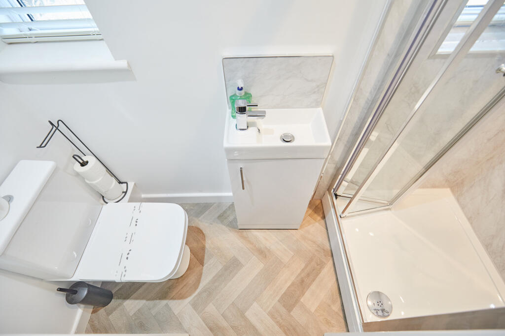 Shower Room 3