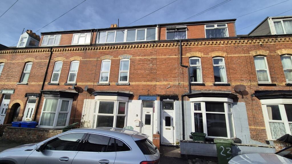 4 Bedroom House - terraced for Sale