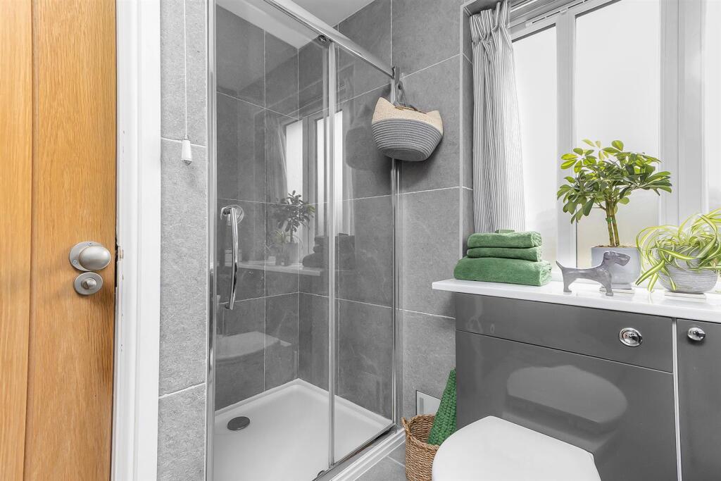 16 School Street, Church Lawford (12).jpg