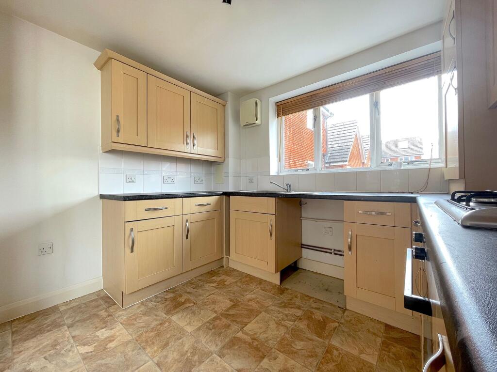 Kitchen Area (2)