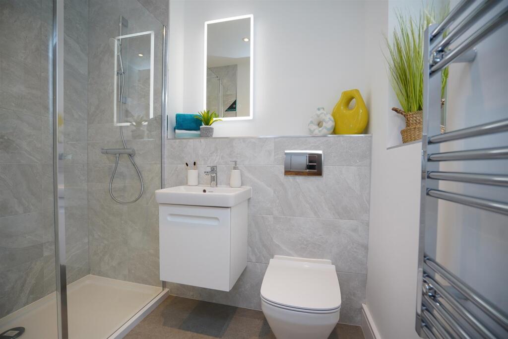 Cross Street (8).jpg