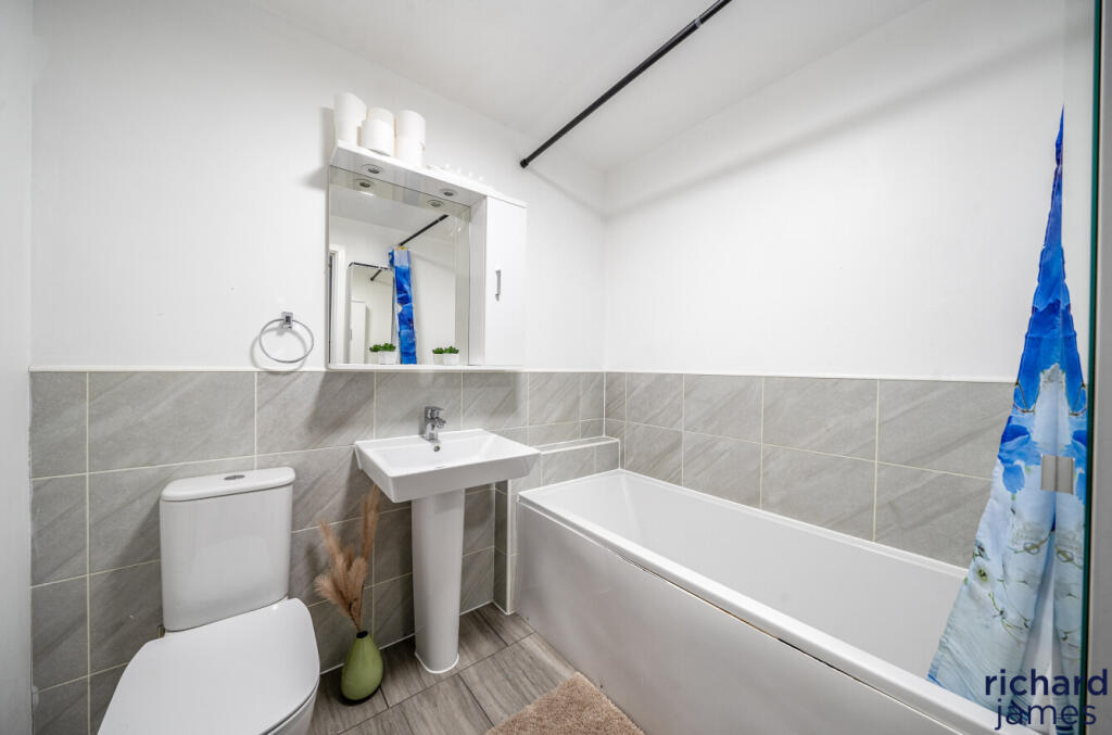 7057be8923be407f8fb1ebce871590eb