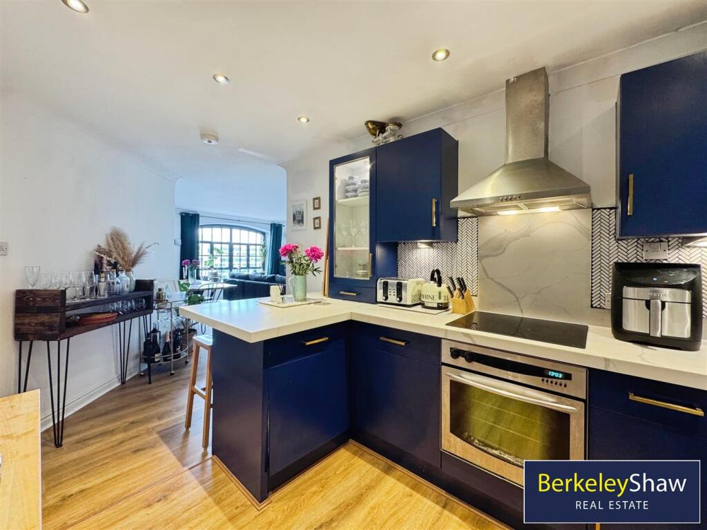 Kitchen (2)