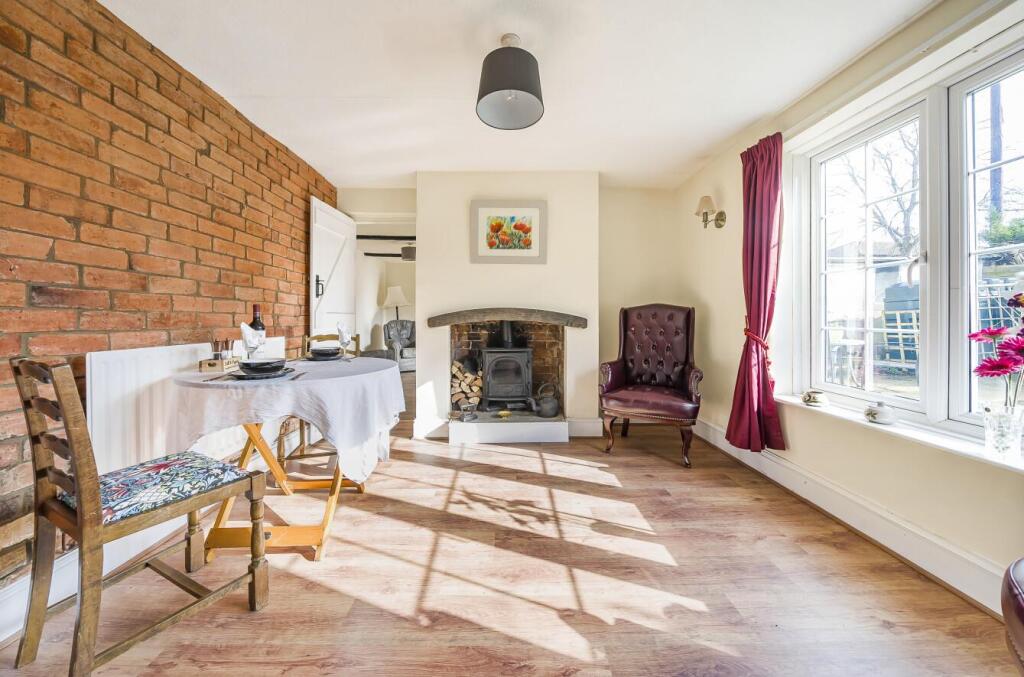 5 Church Walk, Barby