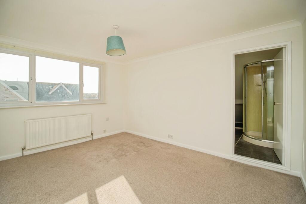Kirtleton Avenue, Weymouth, Dorset, DT4