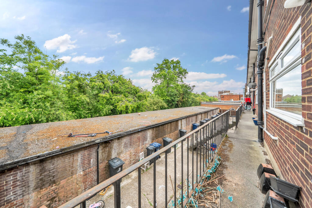 1298236-10-682b24...