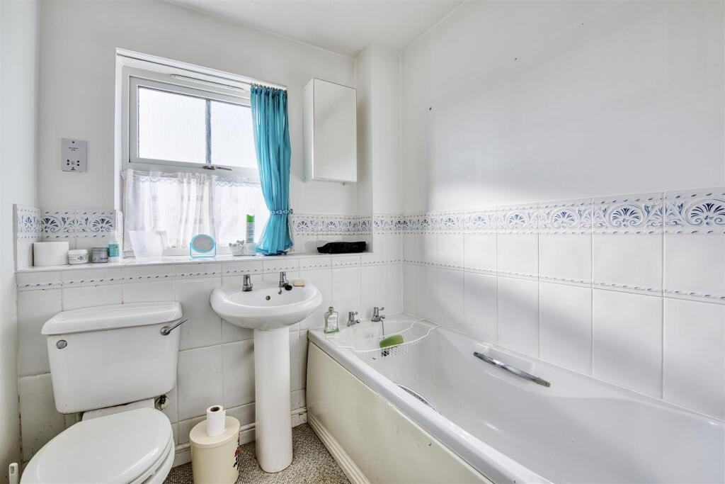 14-Selects-33 Dexters Way Warmington-55_HDR.jpg