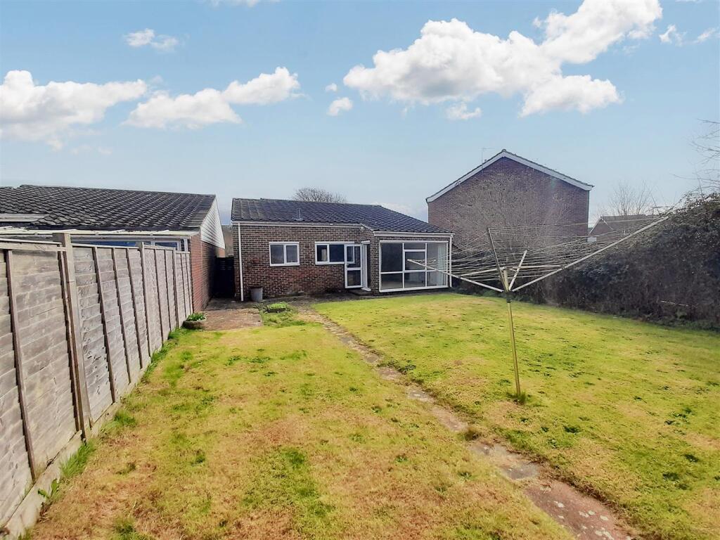 Rear garden 1 new.jpg