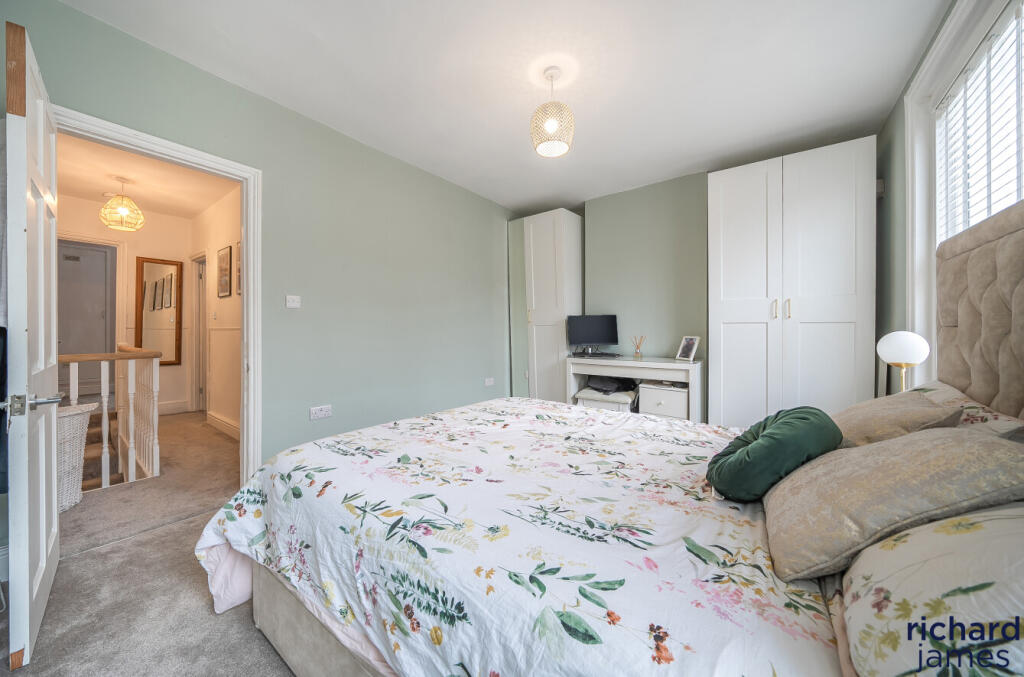 58aabbb3-e61c-490...