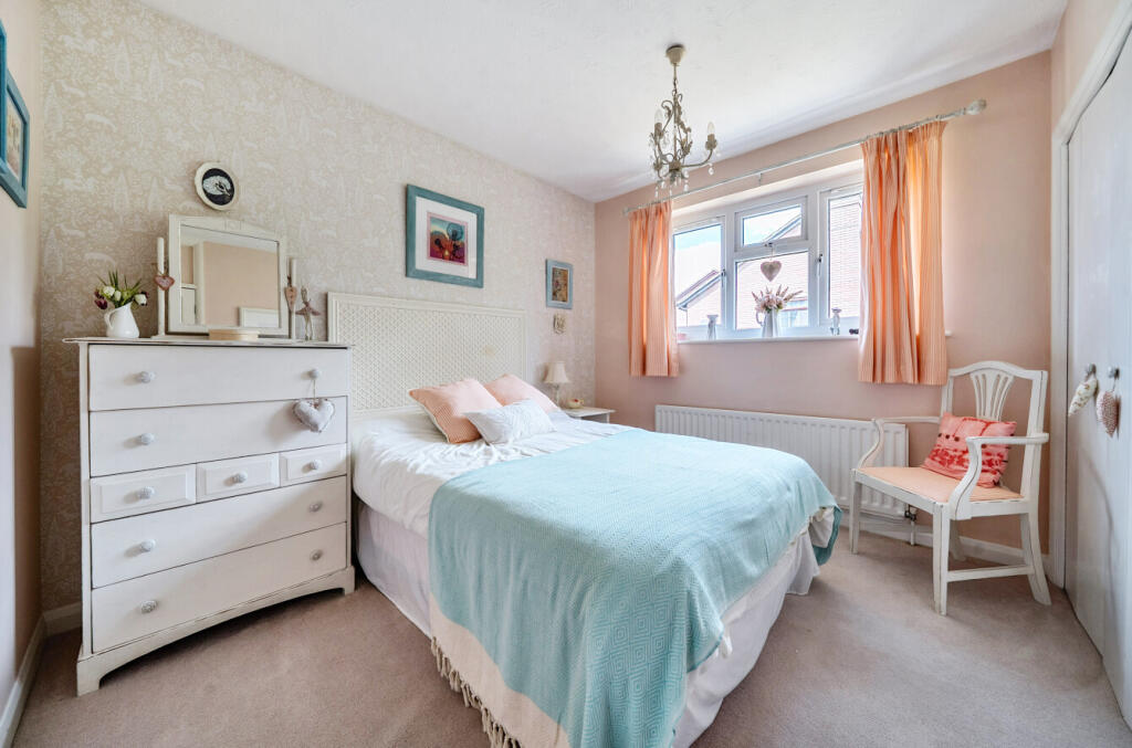 1328017-1-687e542...