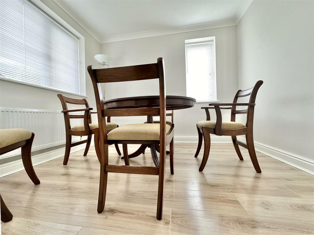 Breakfast Room