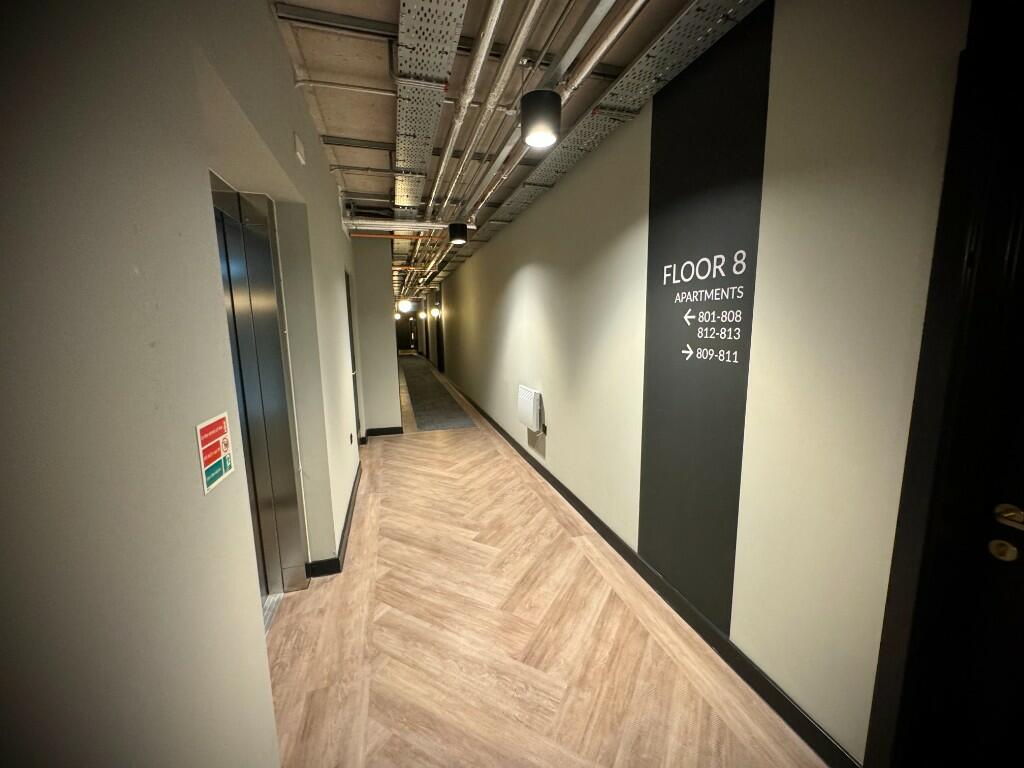 8TH FLOOR HALLWAY