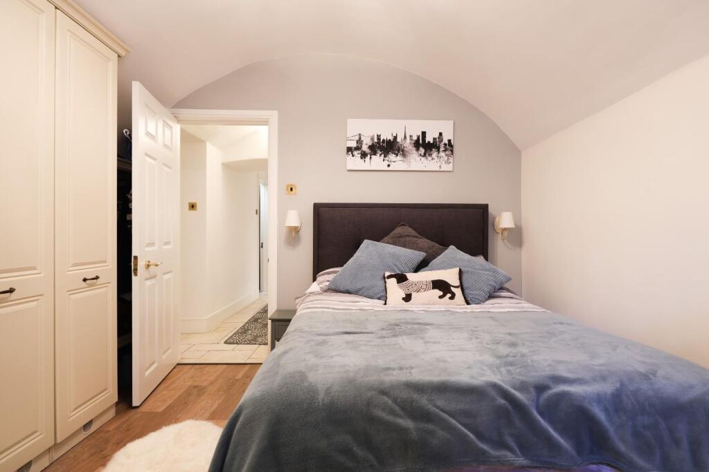 1 Cornwallis House 35.JPG