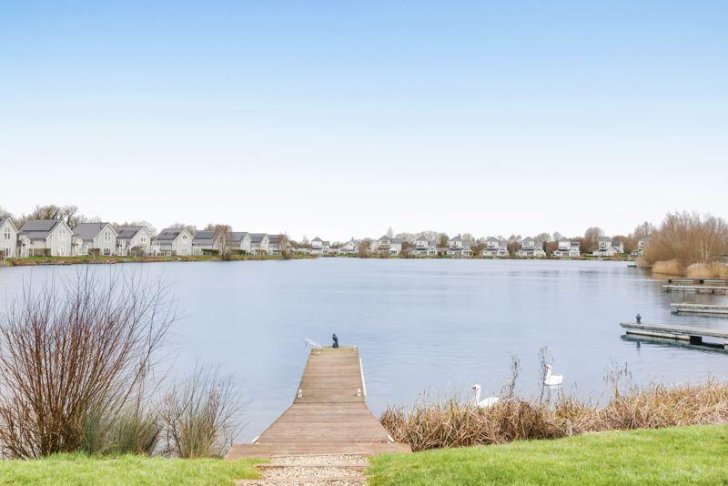 Westerly view across Summer Lake