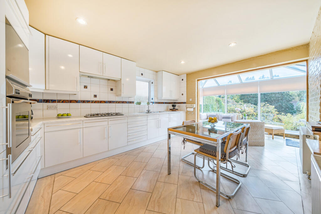 1371322-10-68f7a4...