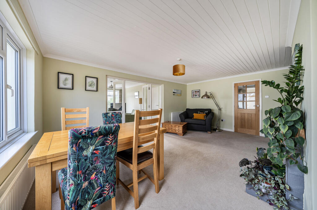 1389328-18-694152...