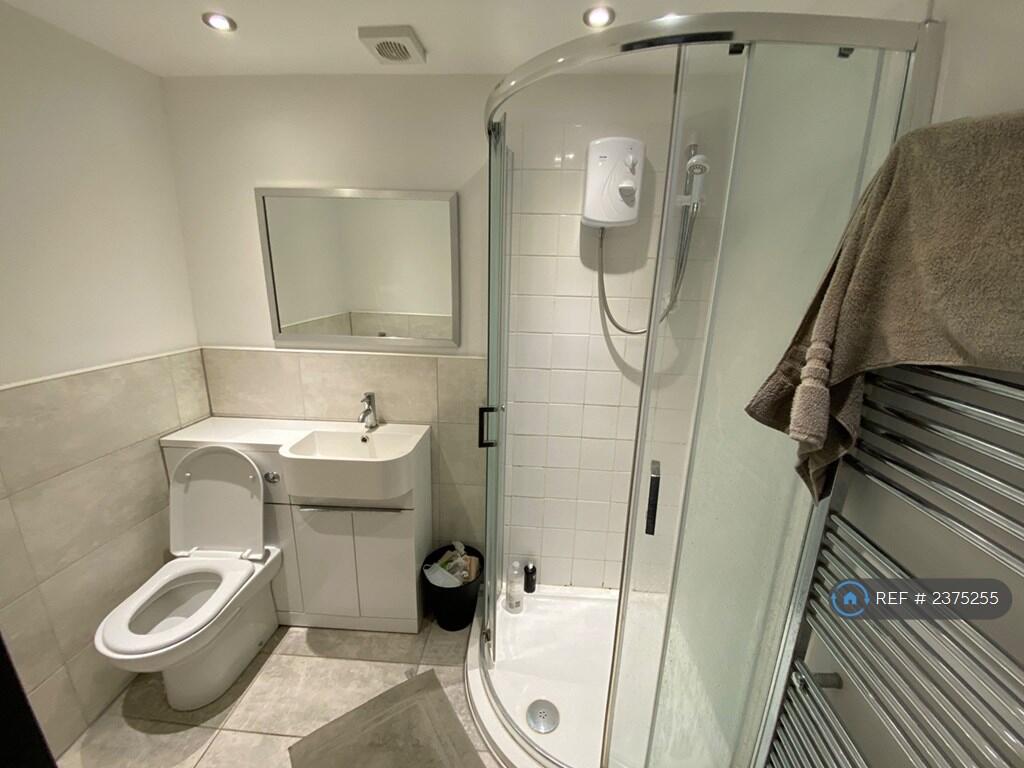 Shower Room 2