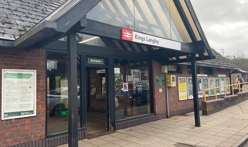 Kings-Langley-station-edit.jpg