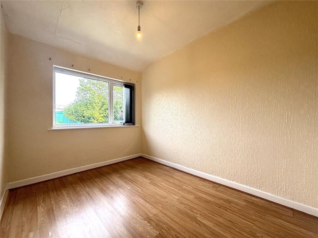 2nd Bedroom