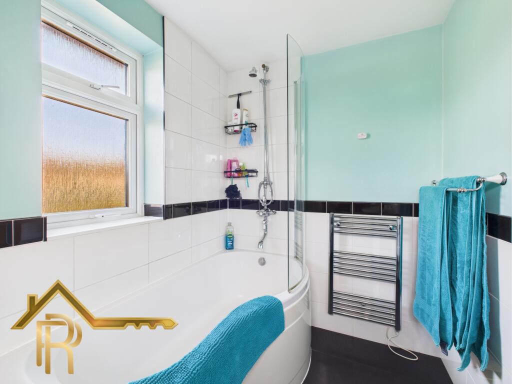 CAM03016G0-PR0046-STILL027