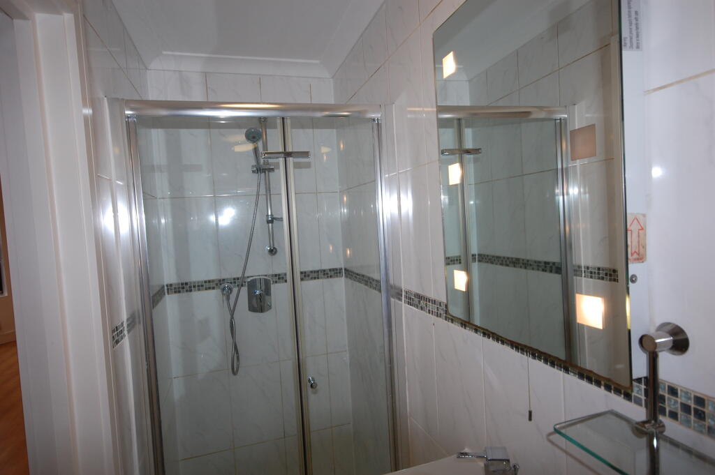 shower room.JPG