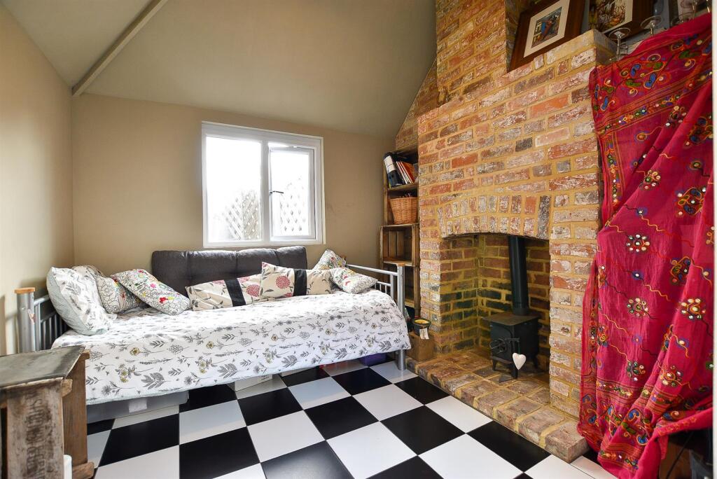 # Garden Room.jpg