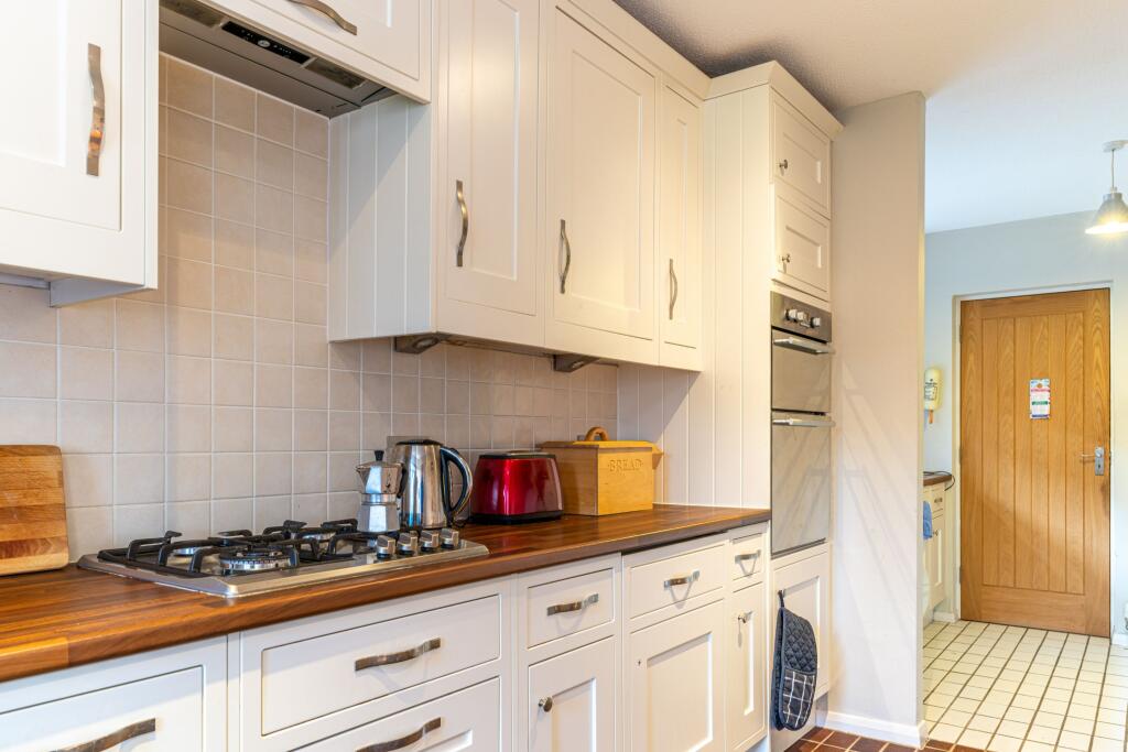 Alhamra, Widford Road, Much Hadham, Hertfordshire, SG10 6AT