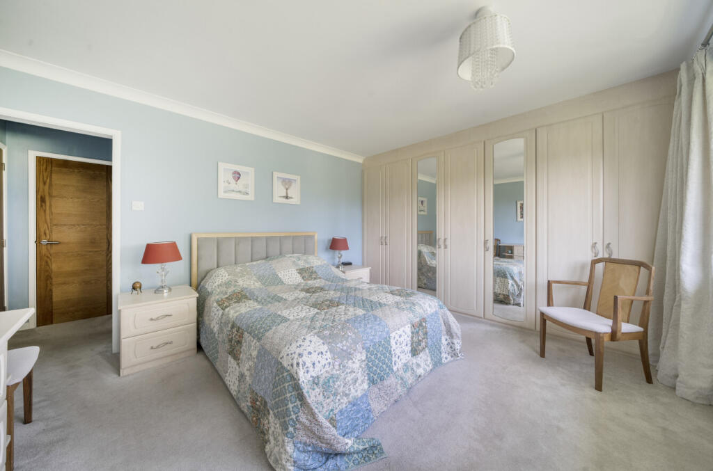 1315591-22-685db4...