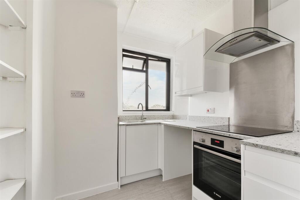 THE HOMEFIELD (10).jpg