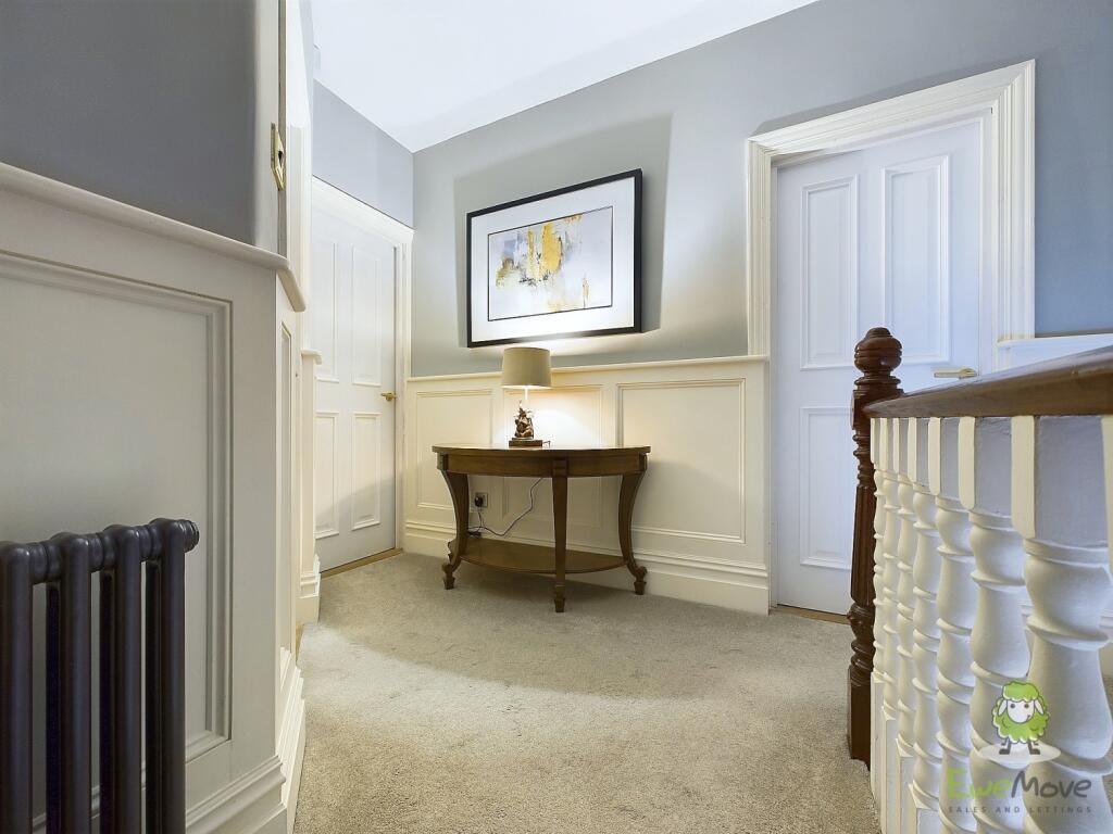 CAM01543G0-PR0103-STILL040